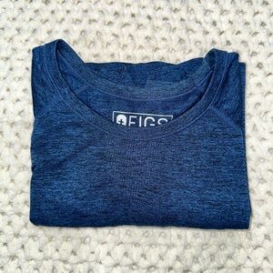 FIGS Makato Longsleeve Underscrub
(Purchased as Men Style)